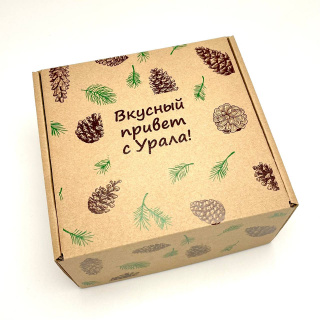 Коробка "Вкусный привет с Урала" 17*16*9см